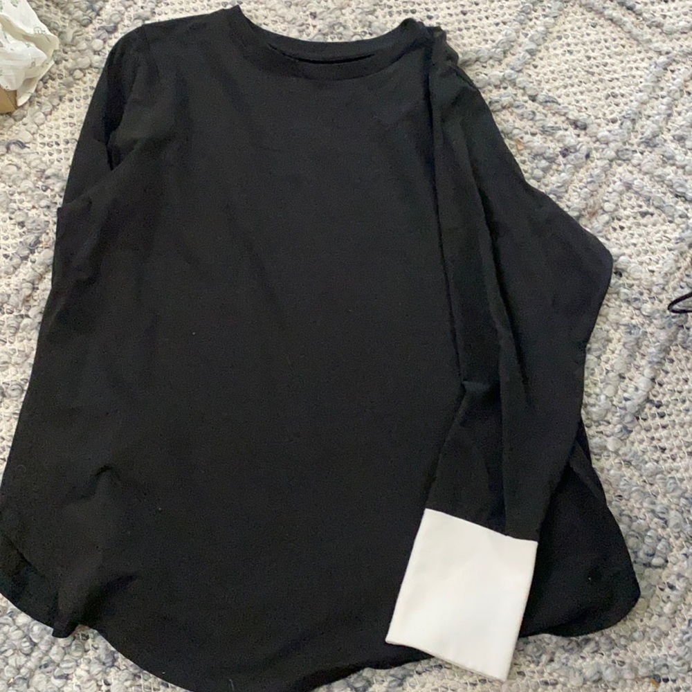 Universal Standard Tshirt with colorblock sleeve